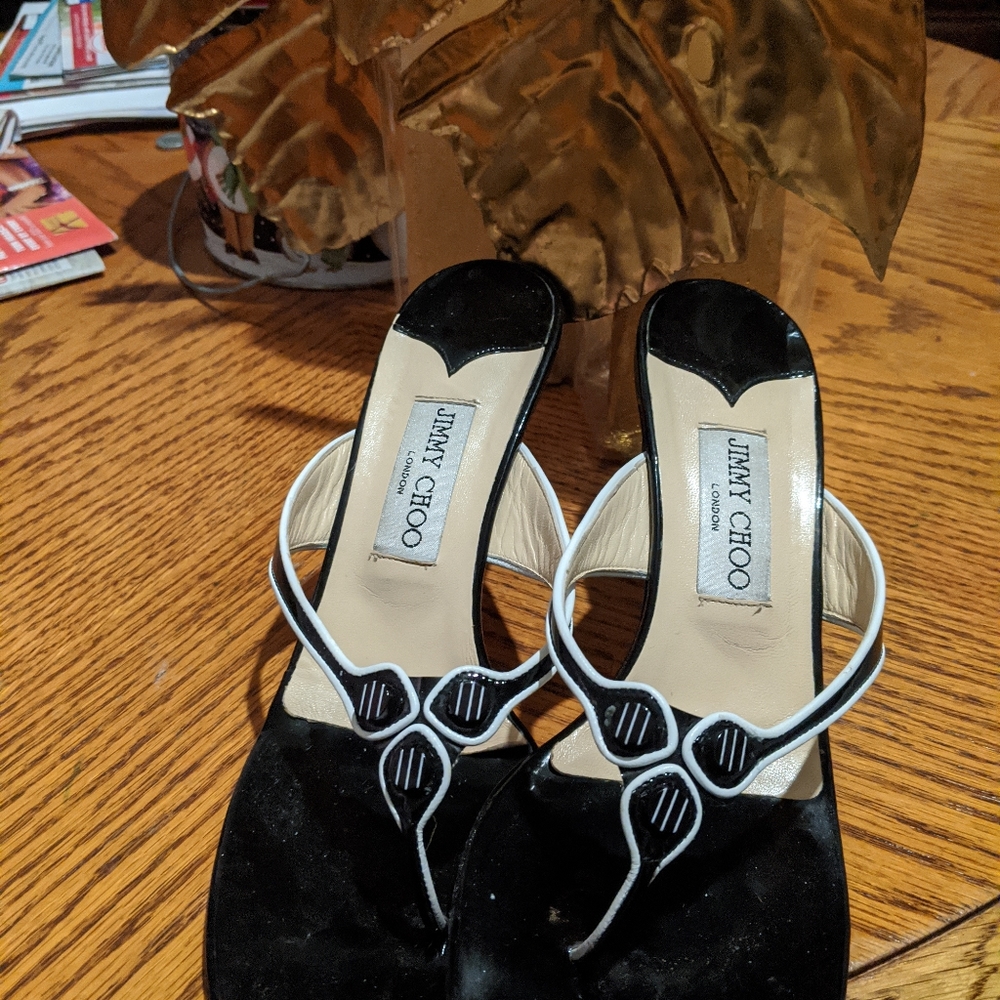 Nero Vernice Chic White Stefanil Jimmy Choo Kitten Heels - Picture 3 of 7